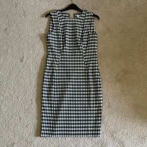 Calvin Klein Printed Dress size 6.